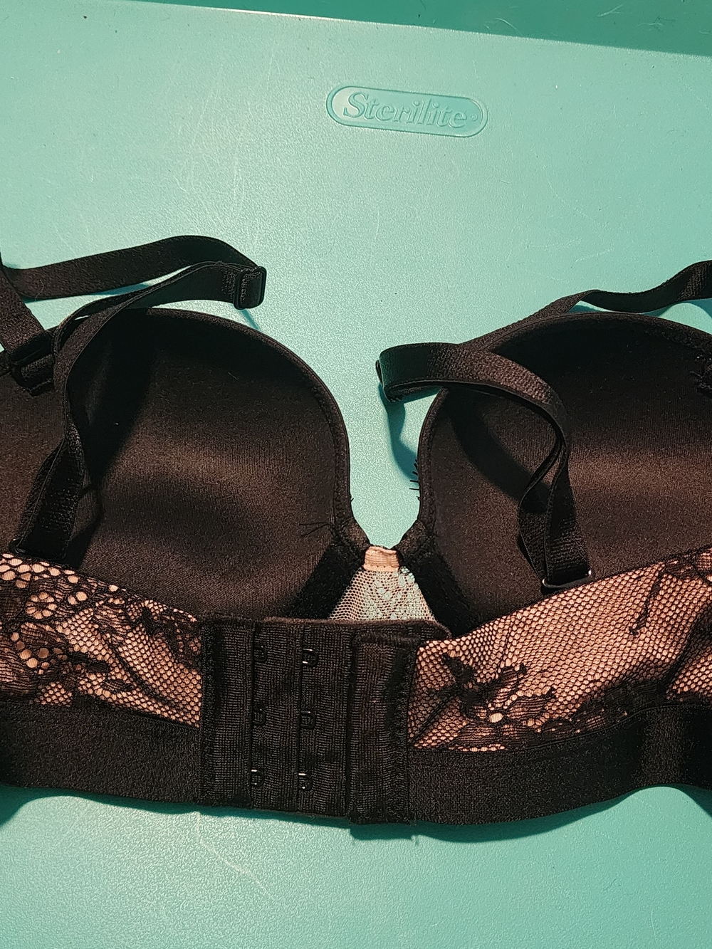 Victoria's Secret Black Lace Overlay Push-Up Bra Sz. 32A - Picture 4 of 6